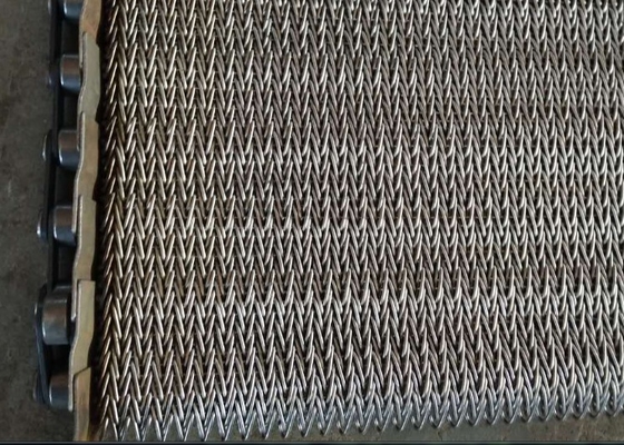 SUS310 Herringbone Conveyor Belt For Metal Heat Treatment No Deformation