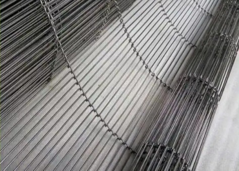 Food Grade 304 Stainless Steel Flat Flex Wire Mesh Conveyor Belt For Cooling