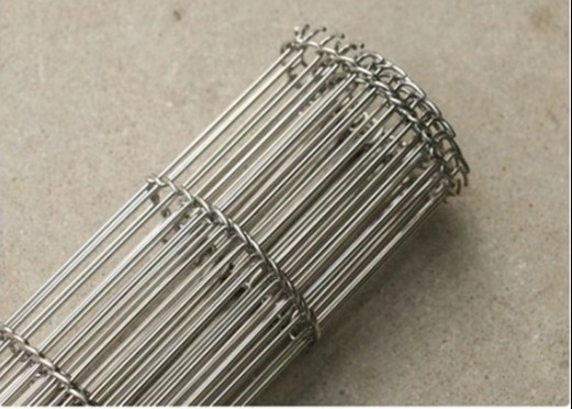 0.9mm مقاومت در برابر گرما کمربند حمل و نقل براق سیم میش برای صنعتی